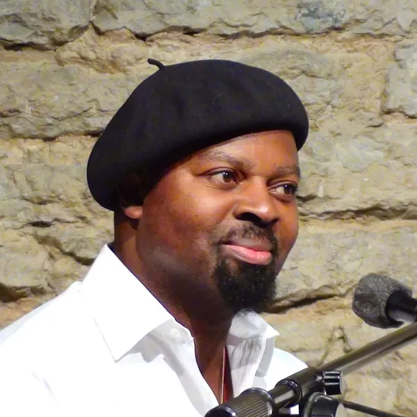 avatar of 本·奥克瑞