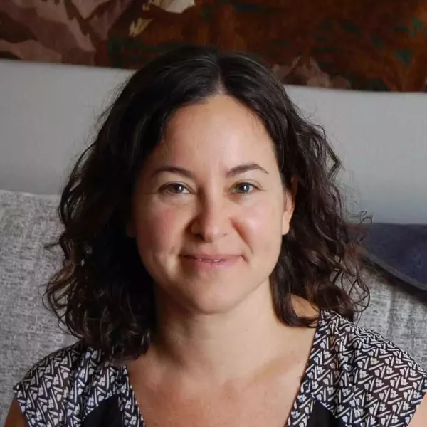 Lisa Olstein