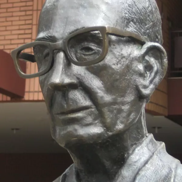 avatar of 卡洛斯·德鲁蒙德·德·安德拉德