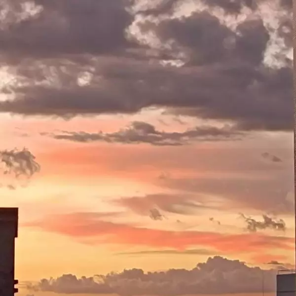 不高兴和没头脑